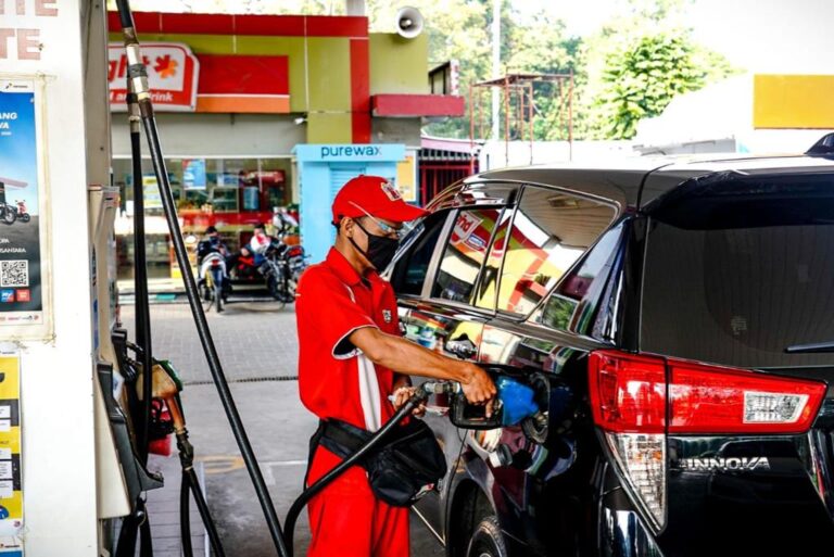 Penyesuaian Harga BBM, Pertamina Pastikan Stock BBM Wilayah Papua Maluku Aman Penyesuaian Harga BBM, Pertamina Pastikan Stock BBM Wilayah Papua Maluku Aman