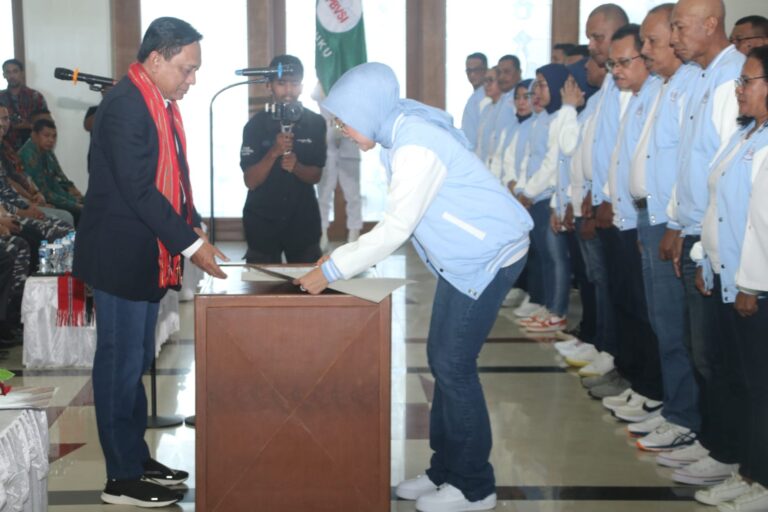 Widya Pratiwi Resmi Jabat Ketum PBVSI Maluku Widya Pratiwi Resmi Jabat Ketum PBVSI Maluku