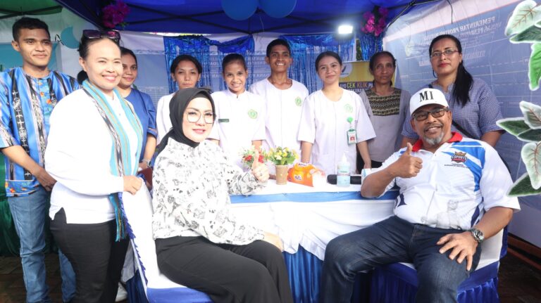 Widya Ismail Apresiasi Gelar Expo Hasil Kerajinan Siswa-Siswi SMK