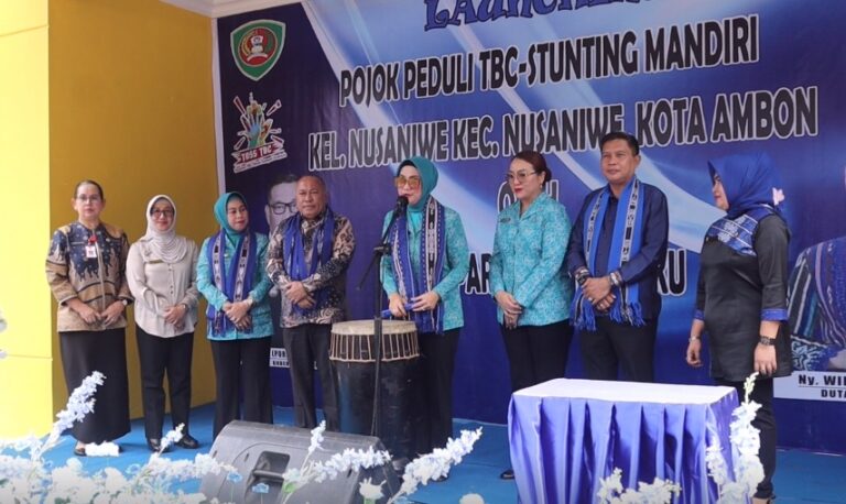 Widya Launching Pojok Peduli TBC Stunting Mandiri di Kelurahan Nusaniwe Widya Launching Pojok Peduli TBC Stunting Mandiri di Kelurahan Nusaniwe