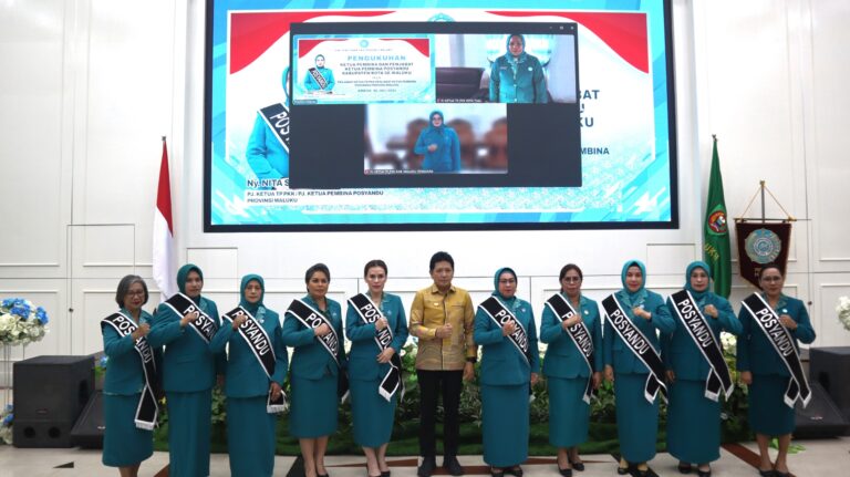 Nita Sadali, Melantik Pembina Posyandu Kabupaten/Kota Se-maluku