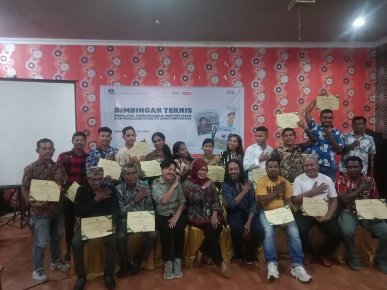 Kantor Bahasa Lahirkan Sejumlah Penulis Cerita Anak Dwibahasa di Buru