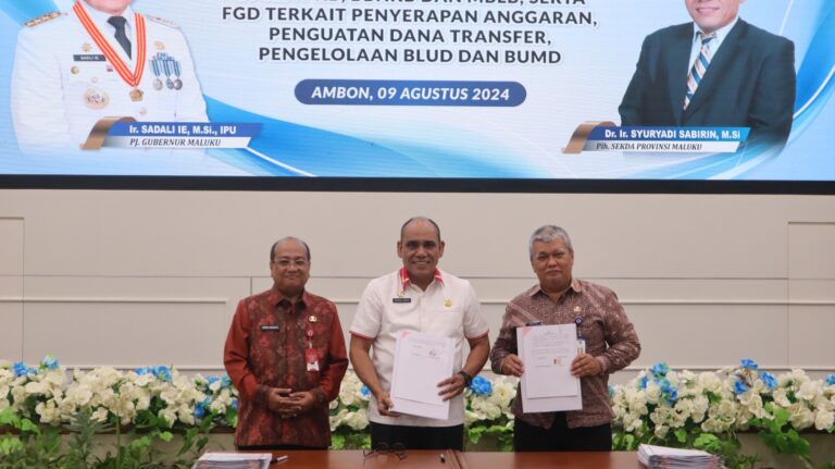 Percepat Penyerapan Anggaran Sabirin Tandatangani MoU Dengan Pemerintah Kabupaten/Kota Percepat Penyerapan Anggaran Sabirin Tandatangani MoU Dengan Pemerintah Kabupaten/Kota