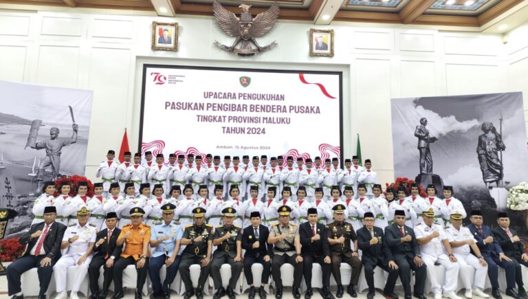 PJ Gubernur Maluku Kukuhkan Paskibraka Prov. Maluku Tahun 2024