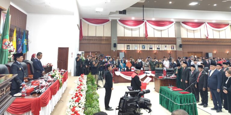 45 Anggota DPRD Provinsi Maluku Masa Jabatan 2024-2029 Resmi Dilantik 45 Anggota DPRD Provinsi Maluku Masa Jabatan 2024-2029 Resmi Dilantik