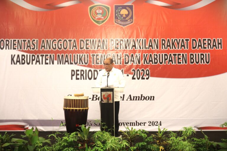 Buka Orientasi DPRD, Sabirin Harap Dapat Memberikan Inovasi Baru