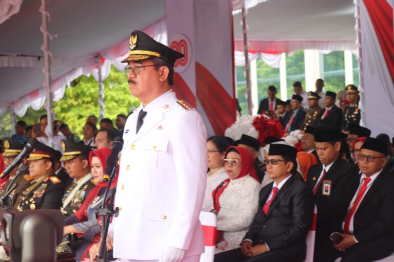 Gubernur Maluku Perdana Pimpin Upacara HUT Ri ke-80