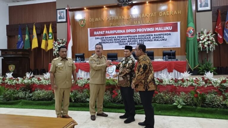 DPRD Maluku Gelar Paripurna Ranperda RPJMD 2025–2029 DPRD Maluku Gelar Paripurna Ranperda RPJMD 2025–2029