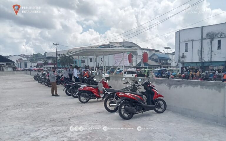 Dinas Perhubungan Ambon Siapkan Parkiran Pasar Terapung Mardika, Pembenahan Sedang Dilakukan Dinas Perhubungan Ambon Siapkan Parkiran Pasar Terapung Mardika, Pembenahan Sedang Dilakukan