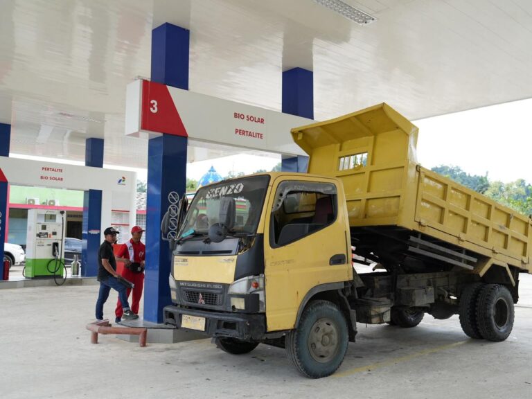 Antisipasi Kepadatan di Area SPBU, Pertamina Patra Niaga Mulai Jam Layanan Biosolar Lebih Pagi di Kota Ambon Antisipasi Kepadatan di Area SPBU, Pertamina Patra Niaga Mulai Jam Layanan Biosolar Lebih Pagi di Kota Ambon