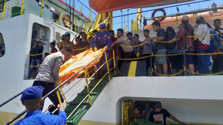 Polres MBD dan Instansi Terkait Bersinergi Tangani Kematian Penumpang KM Samua 38 Polres MBD dan Instansi Terkait Bersinergi Tangani Kematian Penumpang KM Samua 38