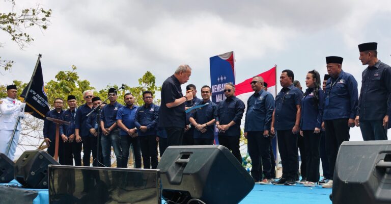 Lantik Vanath Pimpin NasDem Maluku :  Saan Mustopa Tekankan  Pemulihan Kursi DPR RI dan Solid Menuju 2029
